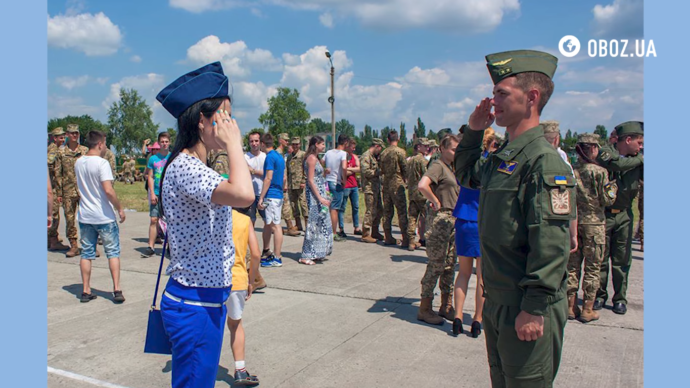 Герой обучался в университете Воздушных сил в Харькове