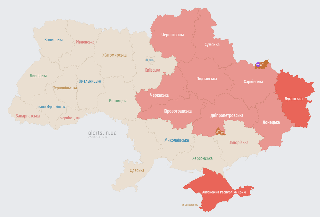 В частині України оголошували повітряну тривогу через загрозу балістики