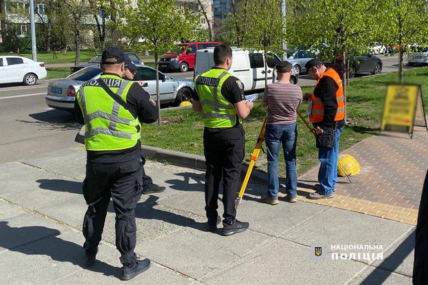 Захопив землю біля озера Тельбин та побудував кафе: у Києві бізнесмена підозрюють у "схемі". Фото