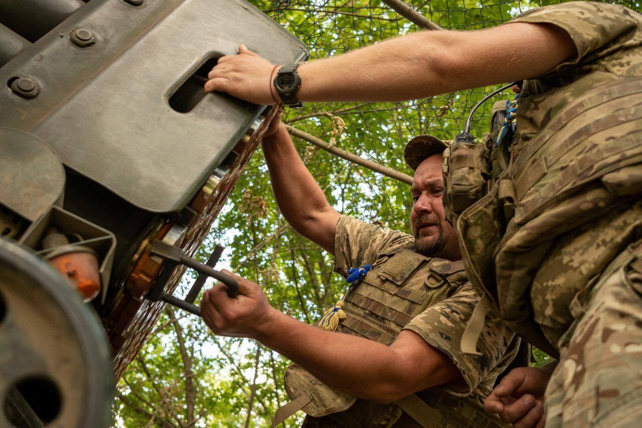 Виготовити і доставити снаряди – той ще квест: в ЗСУ розповіли про логістику бригад на передовій. Фото
