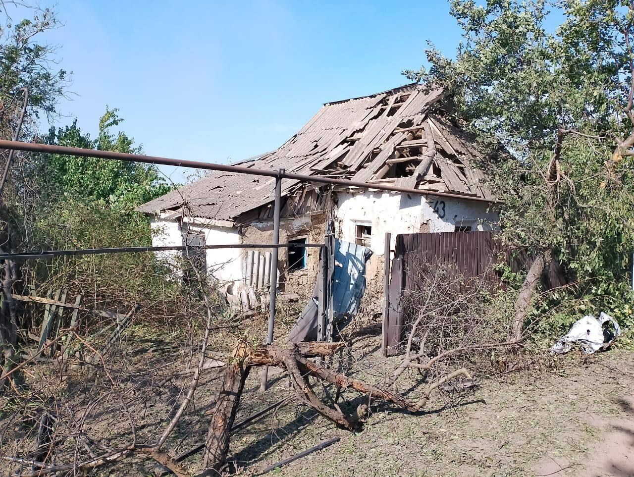 Окупанти вдарили по Дніпропетровщині: є постраждалі. Фото