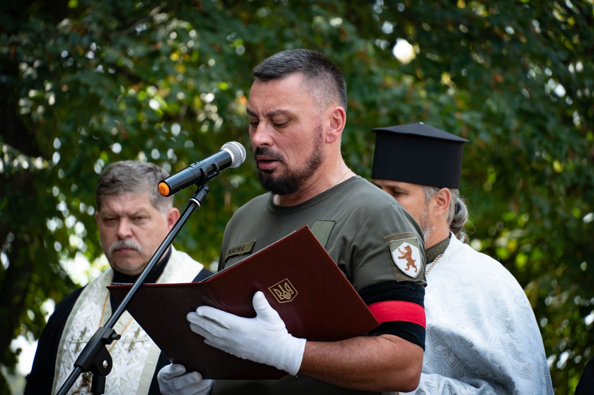 Погиб в День Независимости: в Ужгороде провели в последний путь воина Сергея Стрижака. Фото