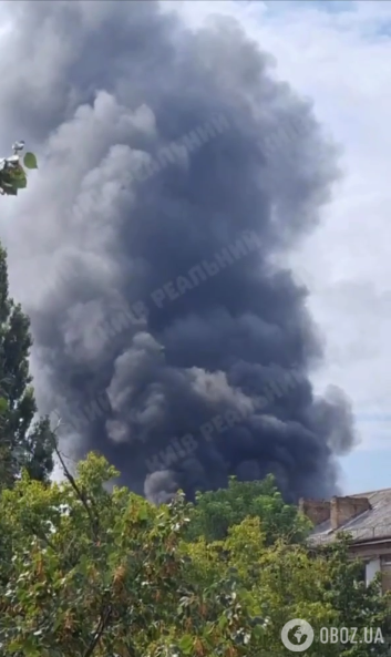 У Києві спалахнув житловий багатоквартирний будинок