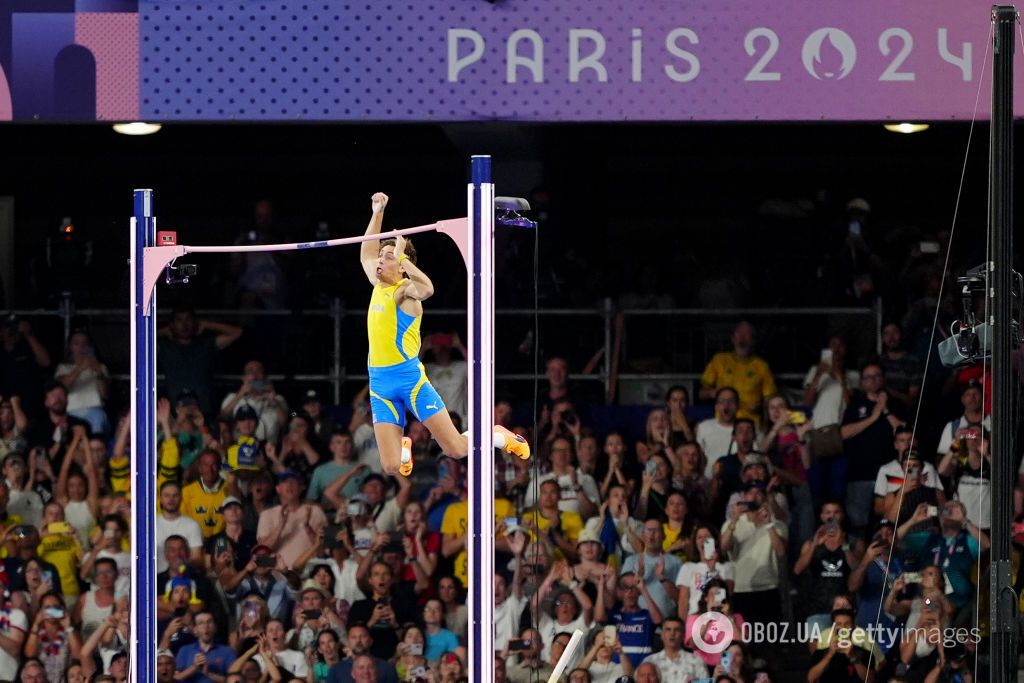 "Новый Бубка", побив два рекорда, выиграл Олимпиаду-2024. Видео