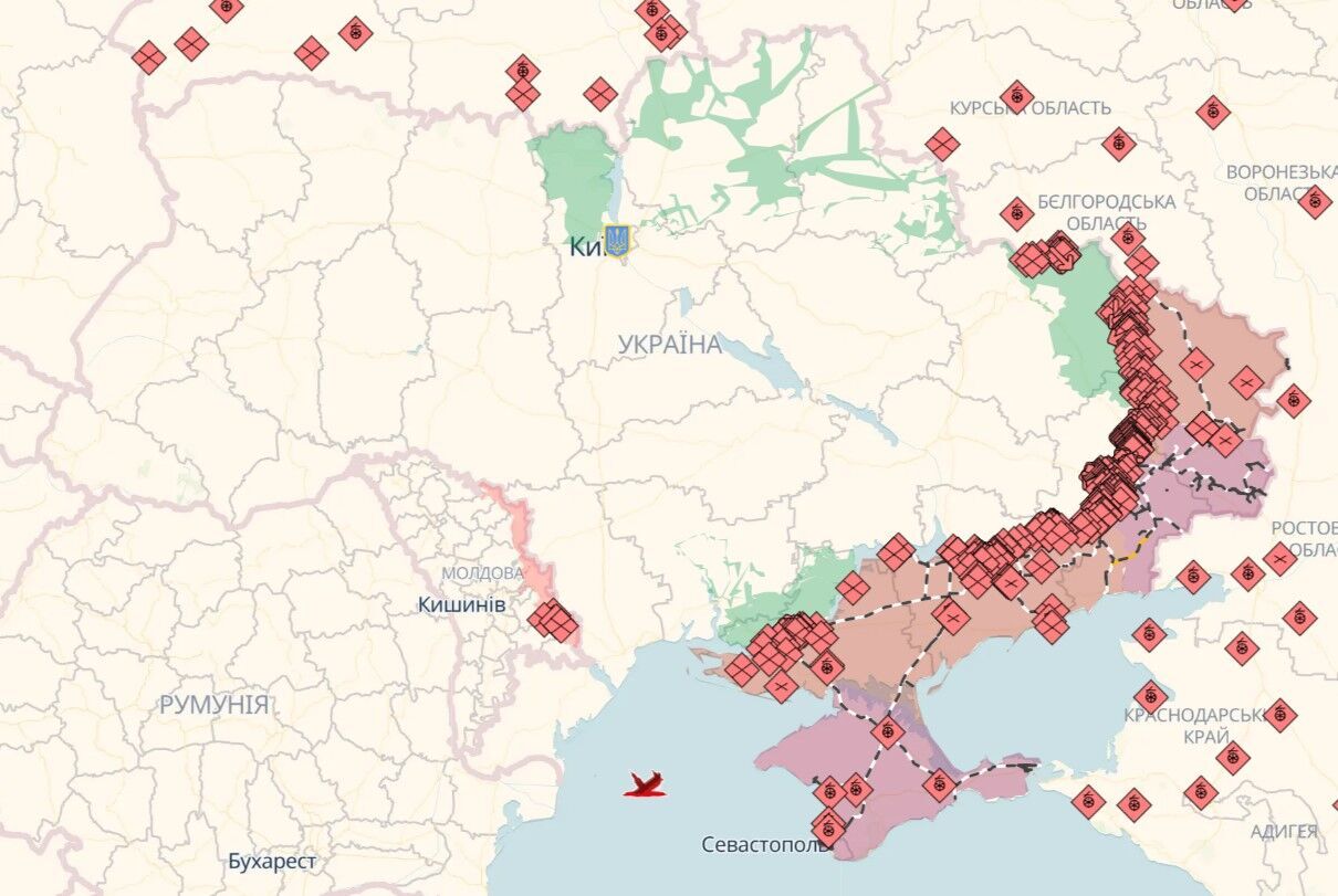 Военное положение и мобилизация в Украине официально продолжены: Зеленский подписал законы