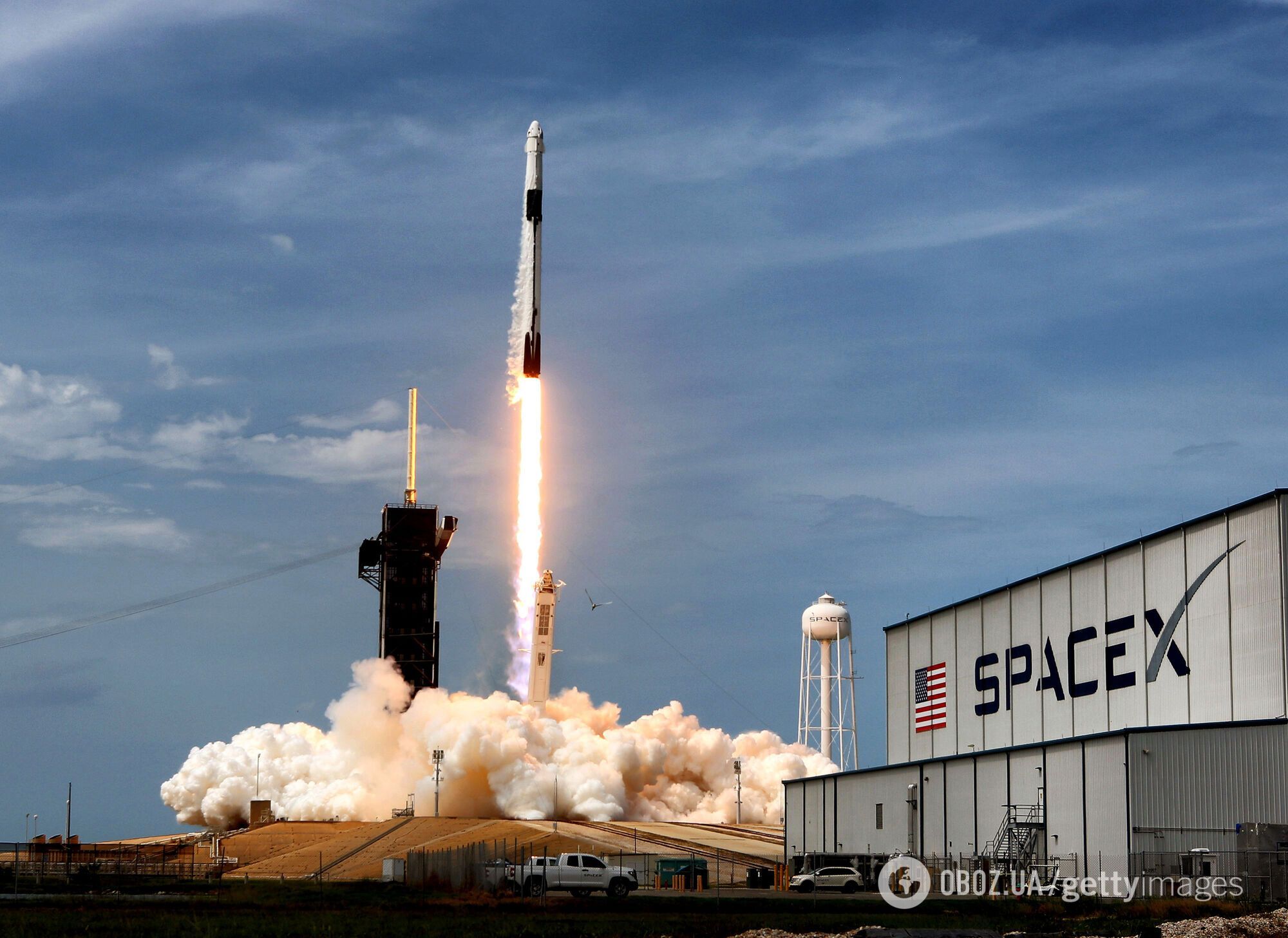 Астронавтов Boeing Starliner, с июня застрявших на МКС, может спасти ракета Илона Маска. Что известно