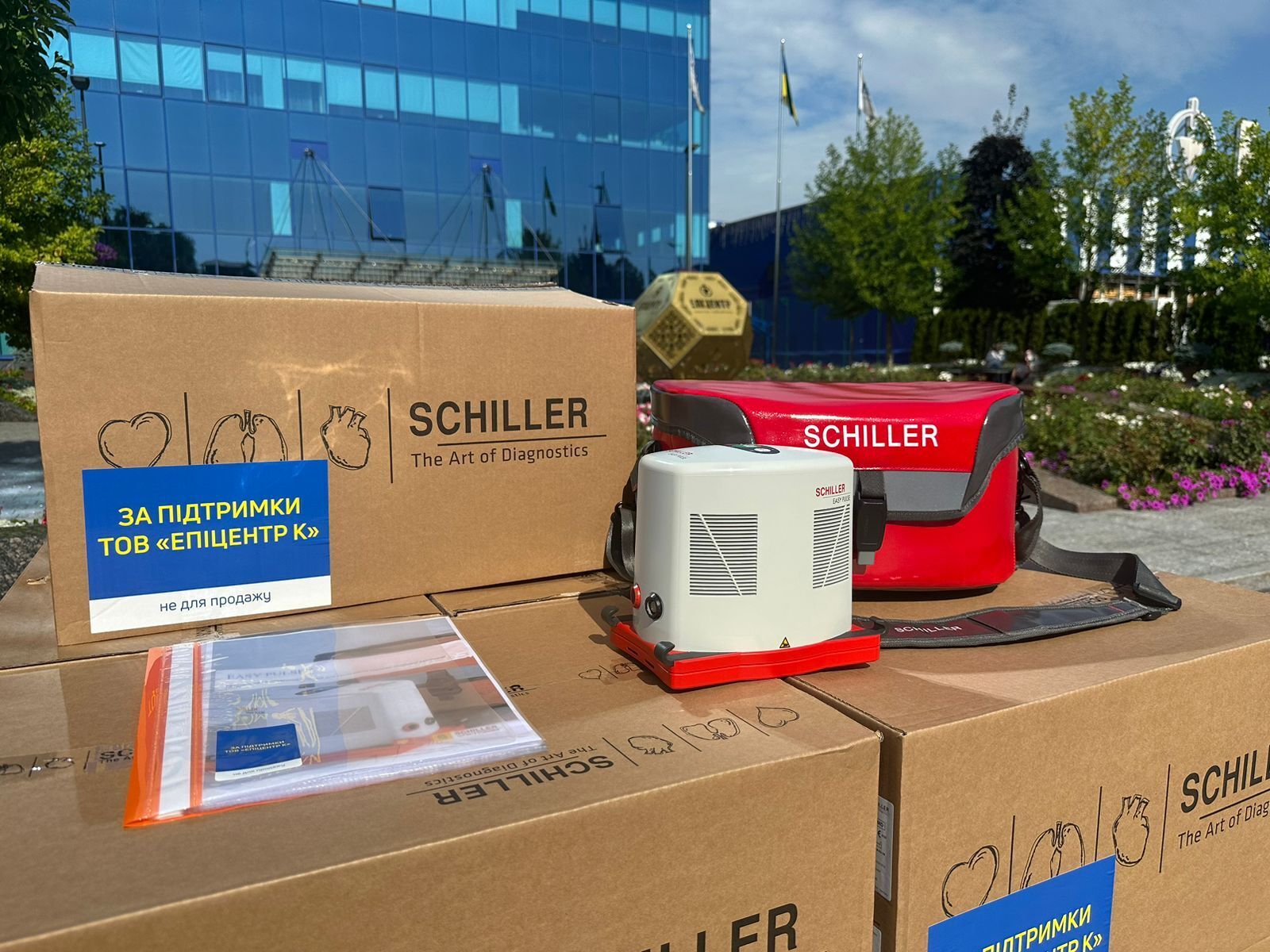 "Эпицентр" передал военным медикам аппараты для сердечно-легочной реанимации