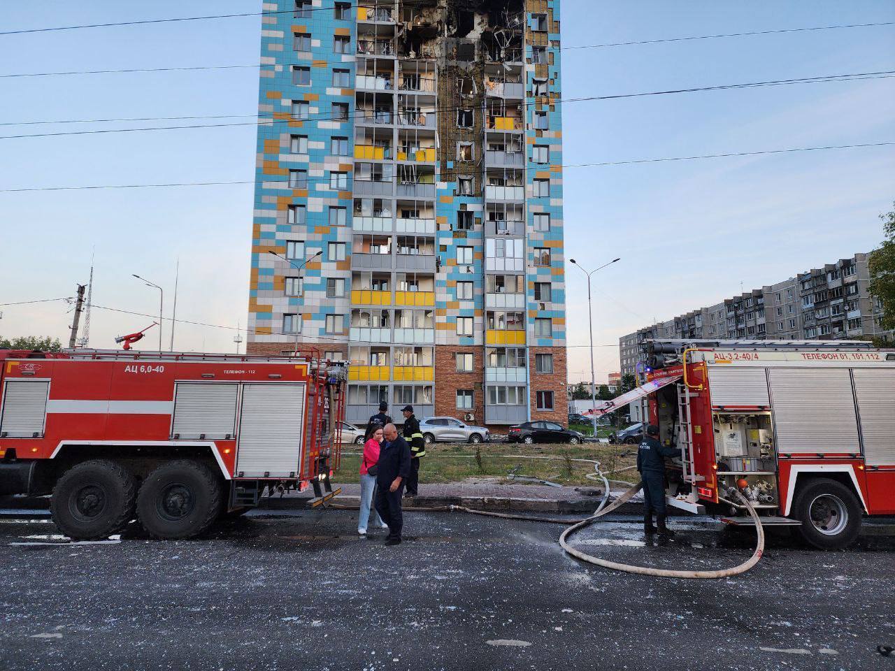 Дроны атаковали ряд областей в России, есть разрушения: россияне в истерике ищут виновных. Фото и видео