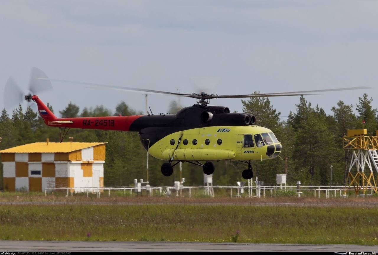 У Росії школярі підпалили вертоліт Мі-8: батько одного із "диверсантів" воює проти України. Фото