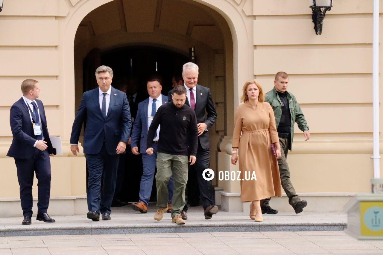 Ключовими стали п'ять тем: в Україні пройшов новий саміт Кримської платформи за участю важливих гостей. Фото і відео