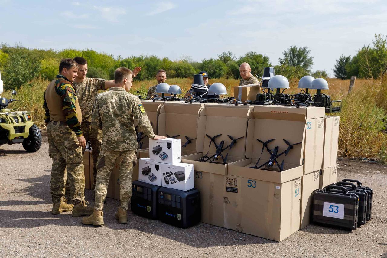  Критично не вистачає дронів та РЕБ: бійці у Покровську розповіли Порошенку, що їм найбільше потрібно на фронті