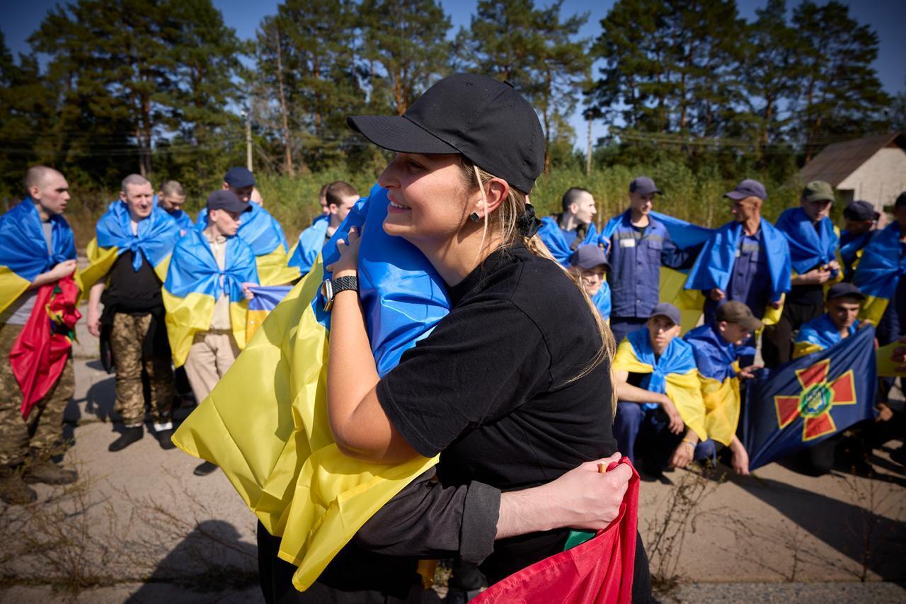 Україна повернула з полону ще 103 своїх захисників: усі деталі, фото та відео