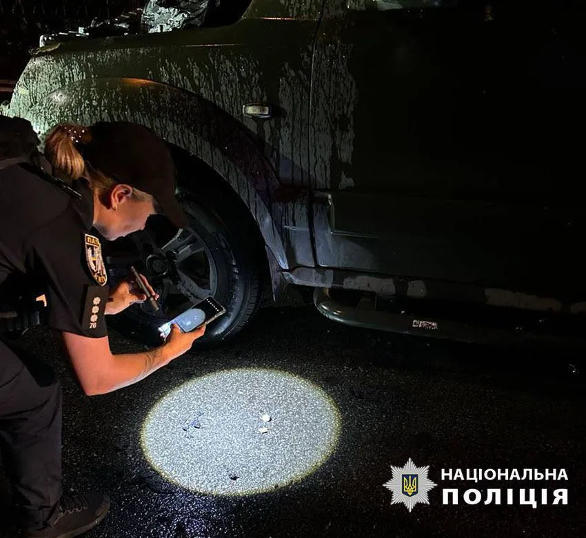 У Києві підпалив авто, яке придбали для військових: СБУ та поліція затримала 16-річного підозрюваного. Фото