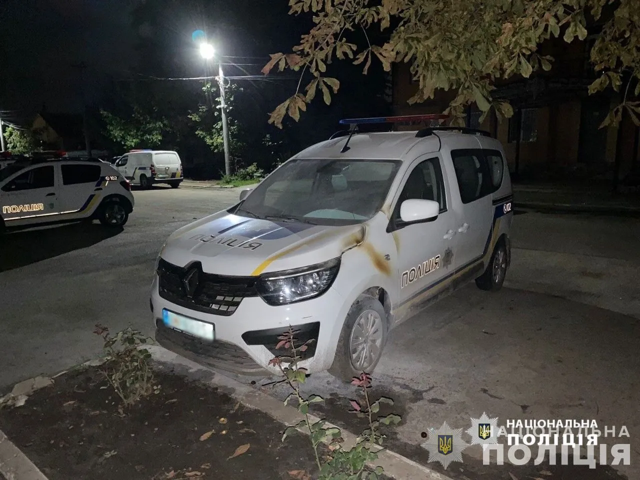 На Одещині затримали двох підлітків, які підпалили поліцейський автомобіль: можуть сісти на 10 років. Фото і відео