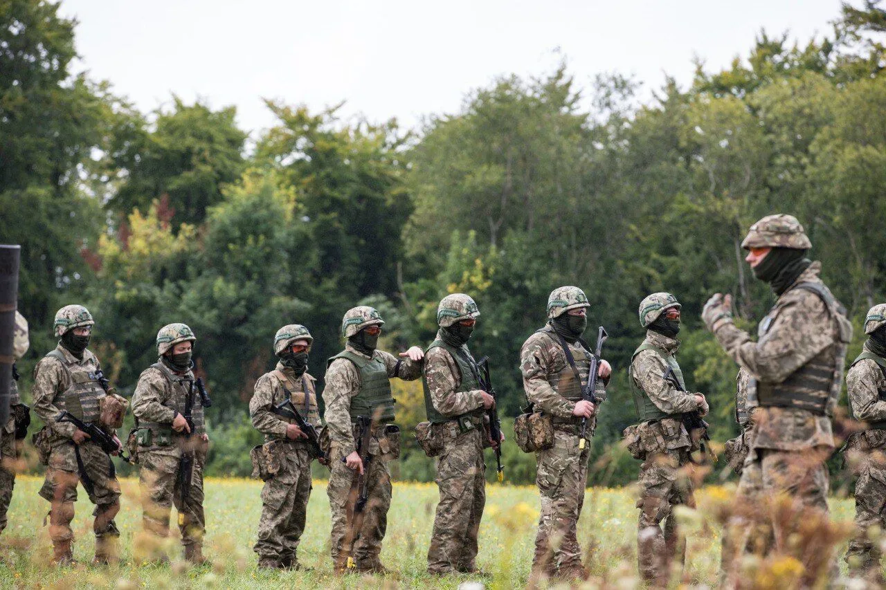 Усе починається на полігонах: у Генштабі показали підготовку новобранців в Україні та за кордоном. Фото