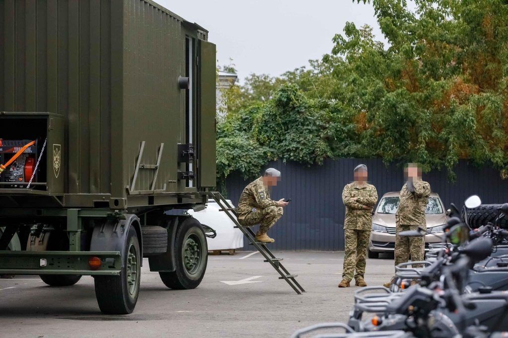 То, что заказывали: подразделения ССО получили партию техники от Порошенко