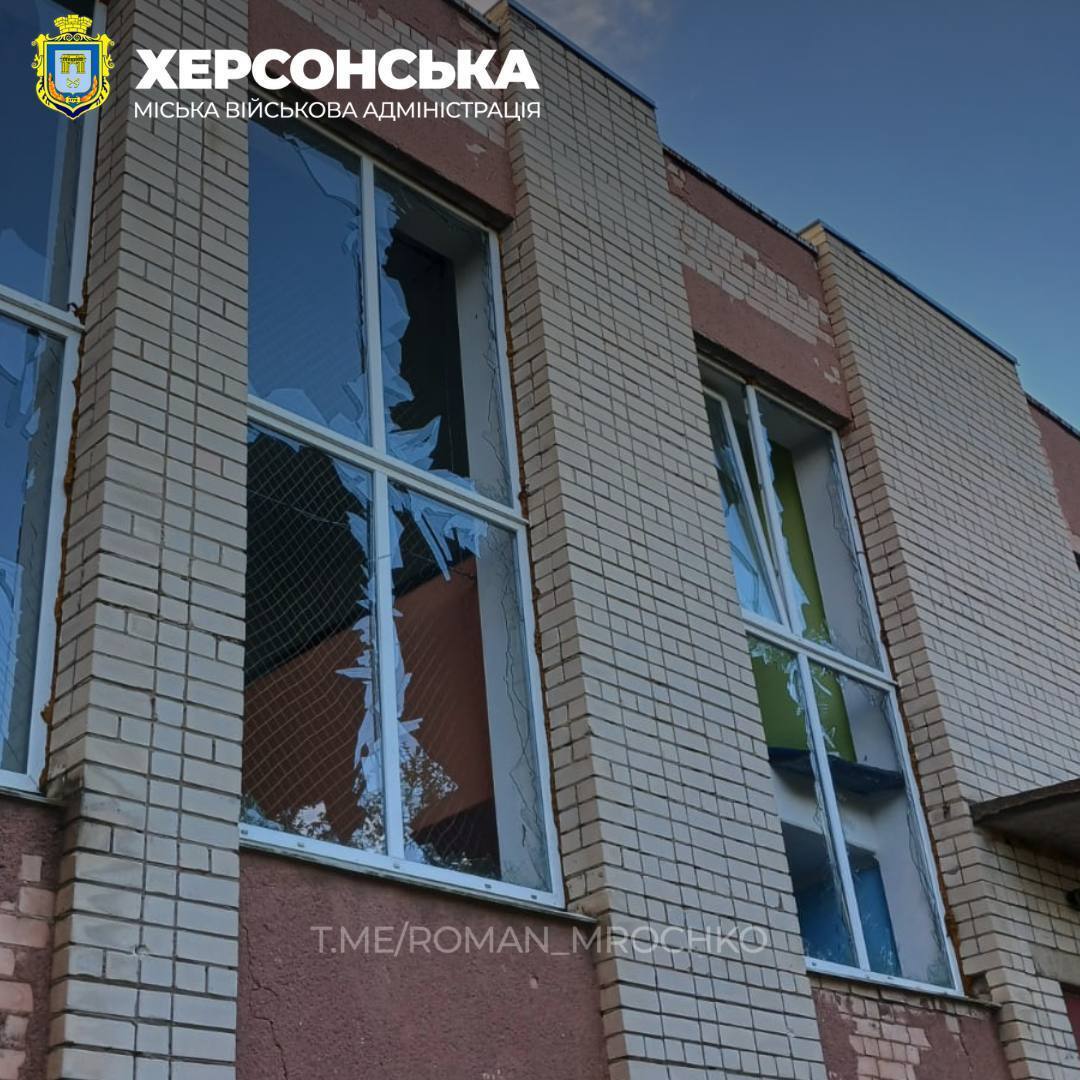 Росіяни вночі обстріляли Херсонщину: пошкоджено будинки, заклад культури і ЛЕП. Фото