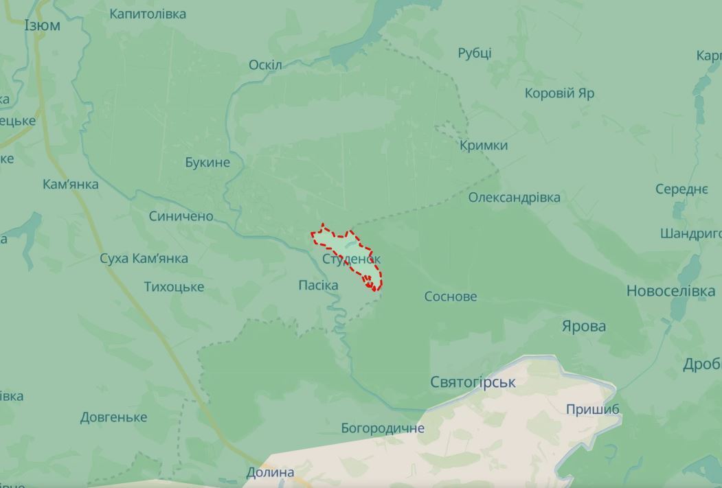 В Харьковской области вспыхнул масштабный пожар: огонь распространился на село Студенок, объявлена эвакуация