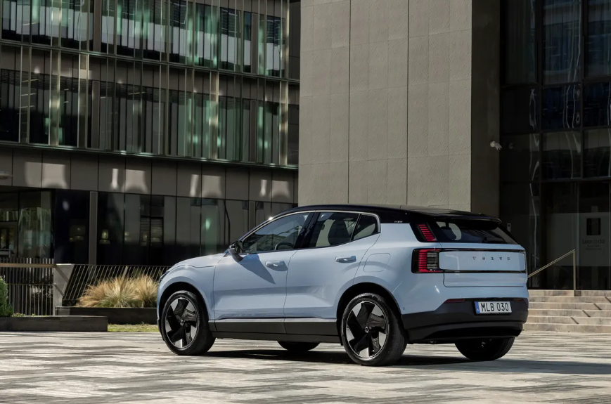 Volvo хочет выпустить 10 новых и обновленных авто за два года: что известно