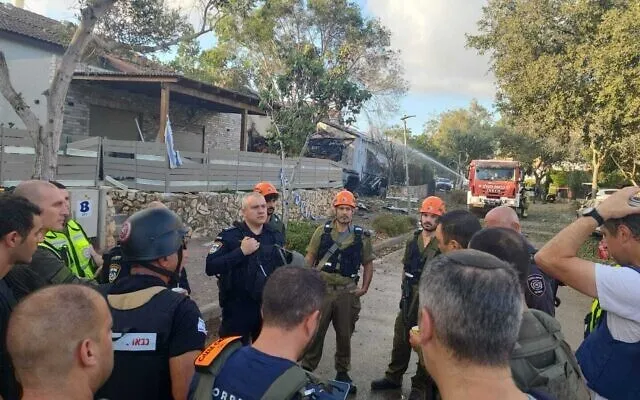 ЦАХАЛ завдав ударів по Лівану, а "Хезболла" запустила ракети по Ізраїлю. Усі подробиці і відео