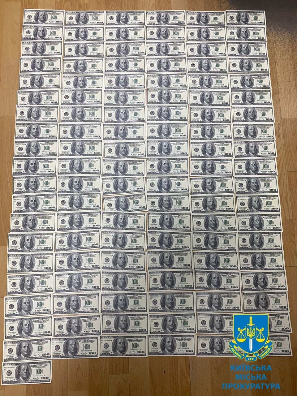 Вимагали $12,5 тис. неіснуючого боргу та погрожували розправою: у Києві затримали двох зловмисників. Фото