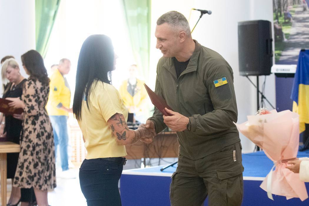 "Преодолеваем испытания, но побеждаем!" Кличко отметил столичных спортсменов, тренеров и ветеранов спорта