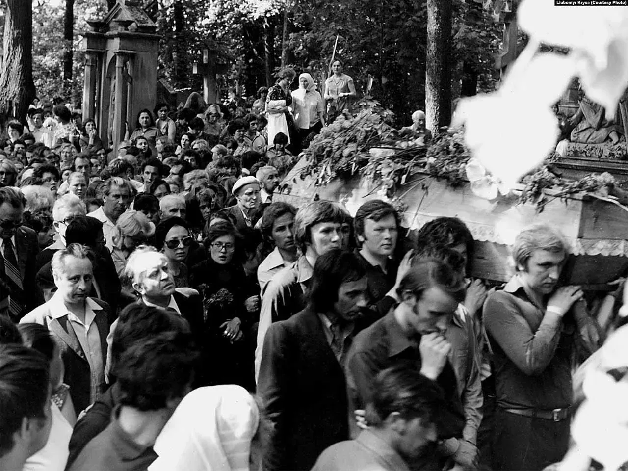 Месть, самоубийство или убийство? Пять жутких версий смерти Владимира Ивасюка, которые не дают покоя украинцам 46 лет