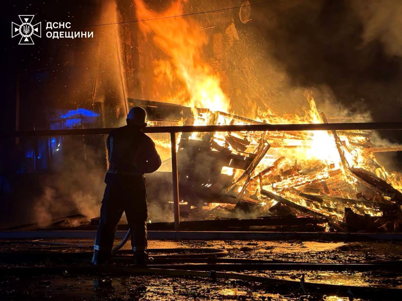 Окупанти вдарили по Ізмаїлу: три людини загинули,  серед поранених  – діти. Фото і відео