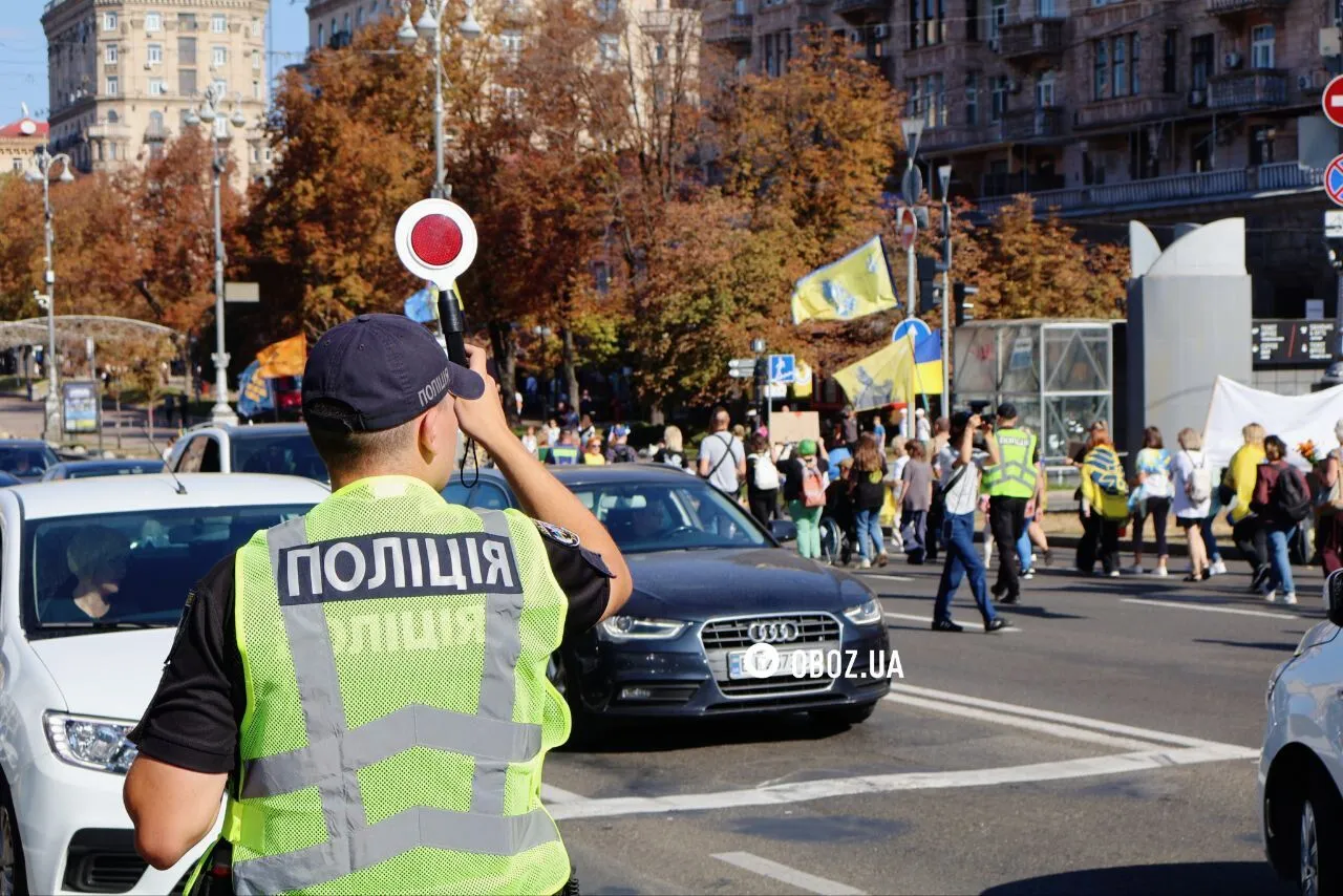 "Шаную Героїв": у Києві відбулась урочиста хода до Дня захисників та захисниць України. Фото і відео