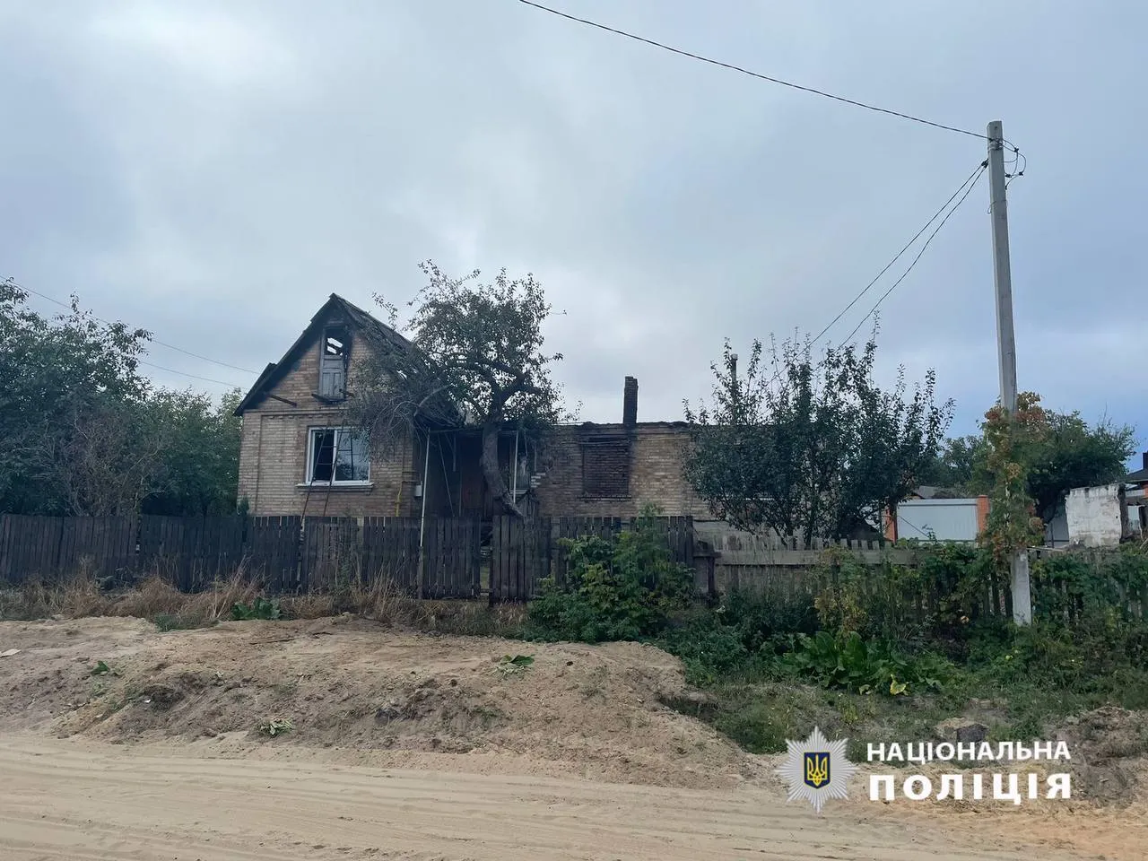 Через конфлікт підпалив житловий будинок та втік: під Києвом затримали підозрюваного. Фото