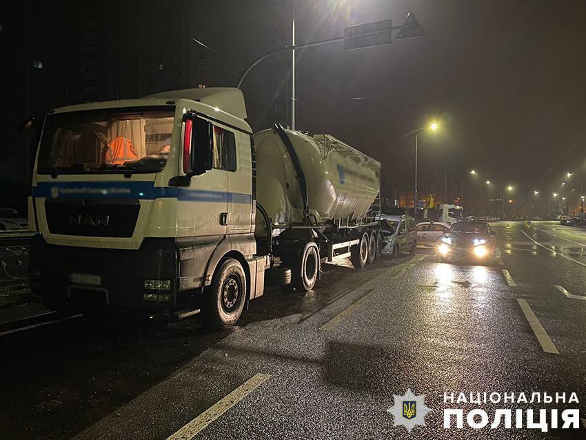 П’яним та під наркотиками скоїв ДТП із потерпілим: у Києві суд виніс вирок водію легковика. Фото