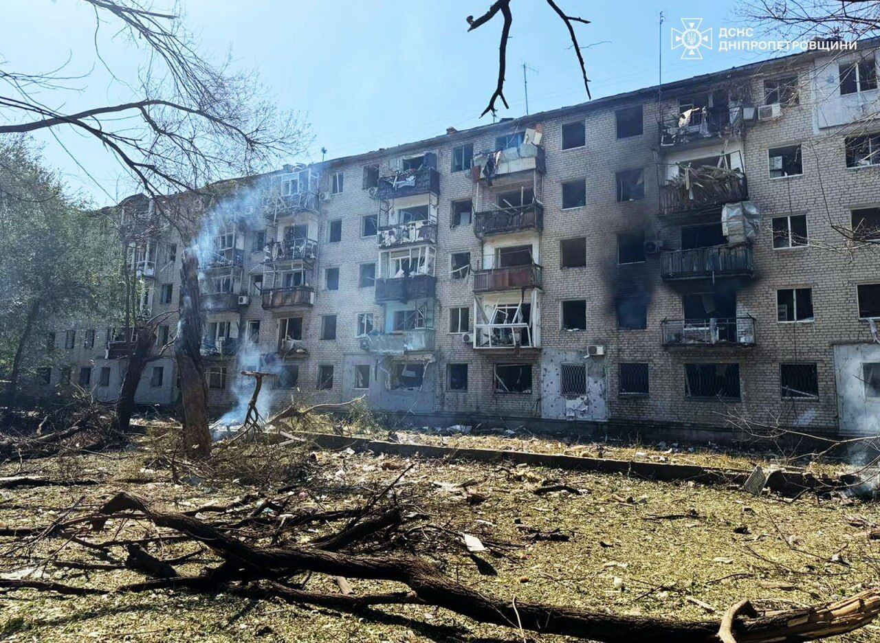 Россияне атаковали Павлоград, есть разрушения: один человек погиб, 82 пострадали. Фото