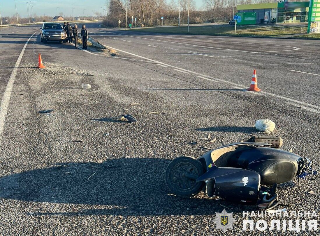 На Львовщине в ДТП с грузовиком погиб водитель мопеда: появились детали трагедии. Фото
