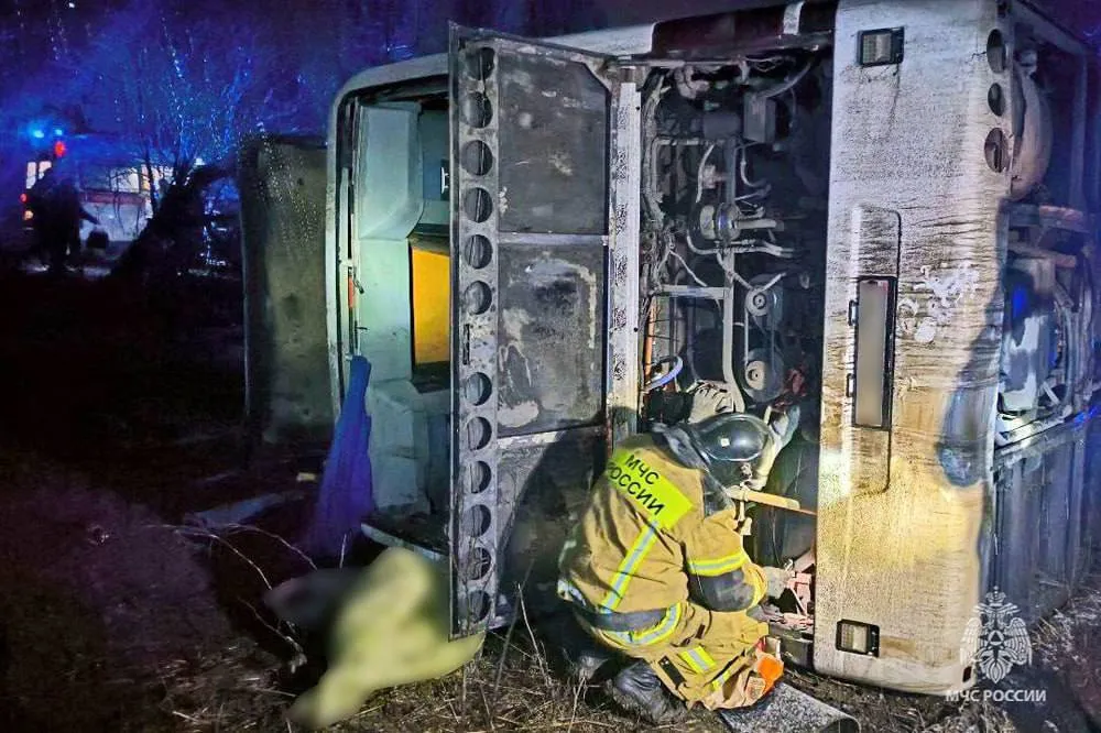 В оккупированном Иловайске разбился автобус с людьми: есть погибшие и десятки травмированных. Фото