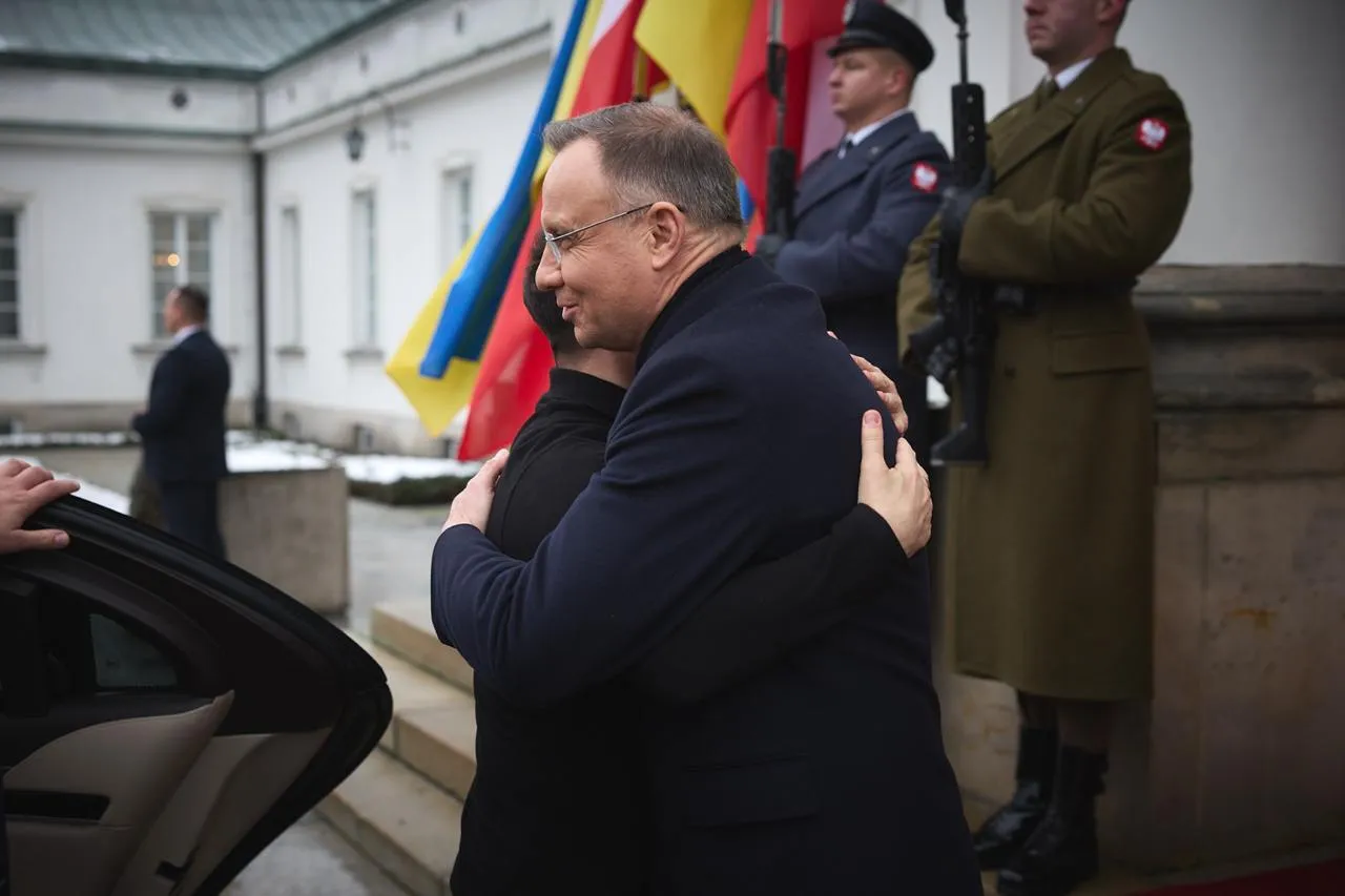 Оборона, політика і санкції: Зеленський у Варшаві зустрівся з президентом Польщі Дудою. Фото й відео