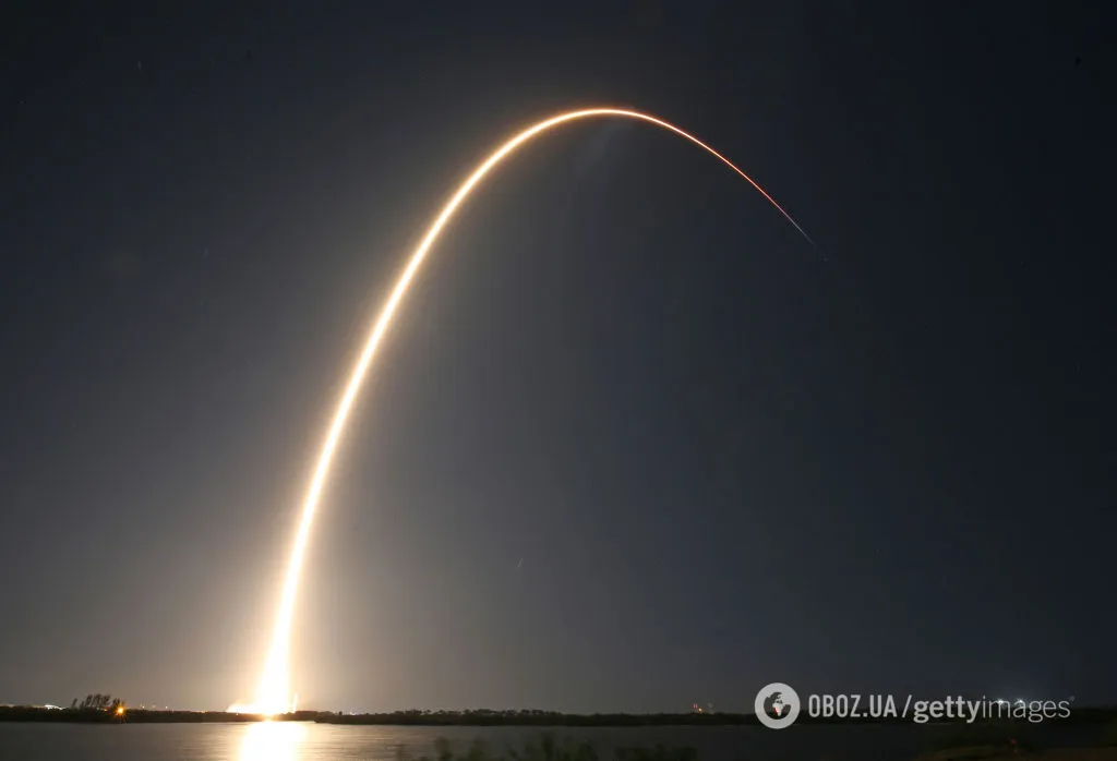 SpaceX відправила на Місяць одразу два космічні апарати. Фото та відео