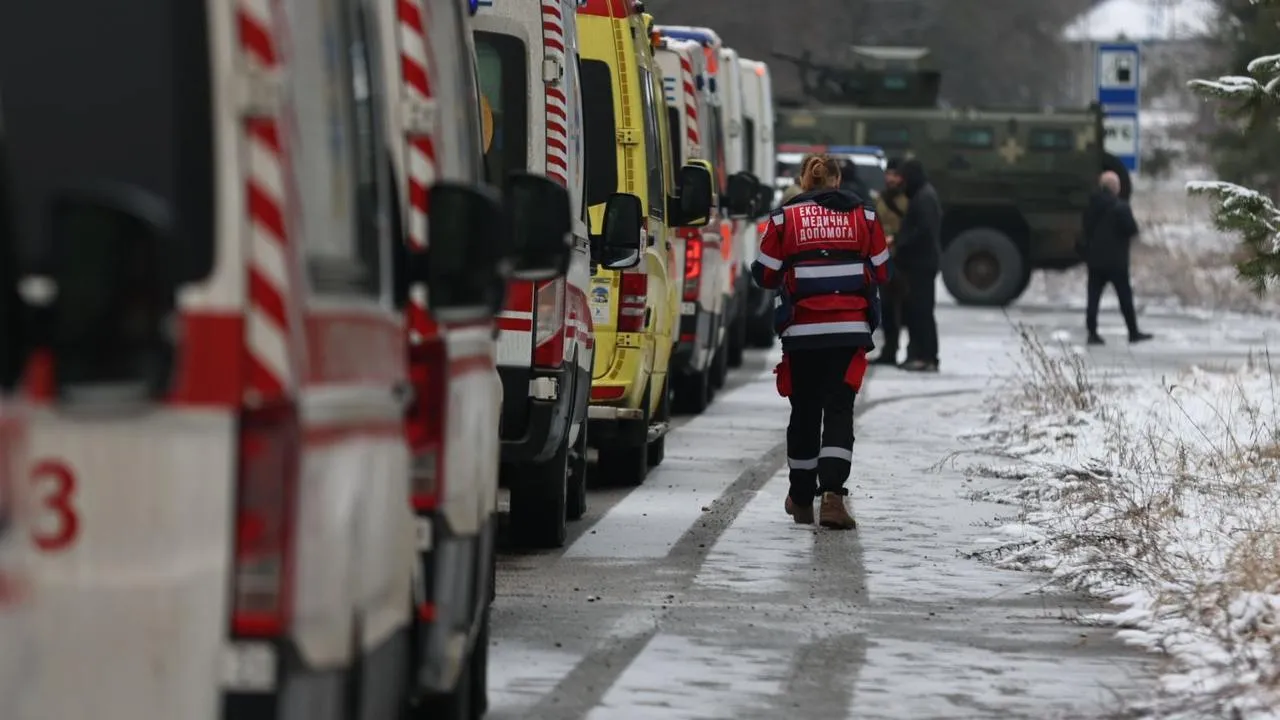 Самому младшему освобожденному – 24 года, самому старшему – 60: Украина вернула из российского плена еще 25 человек. Фото