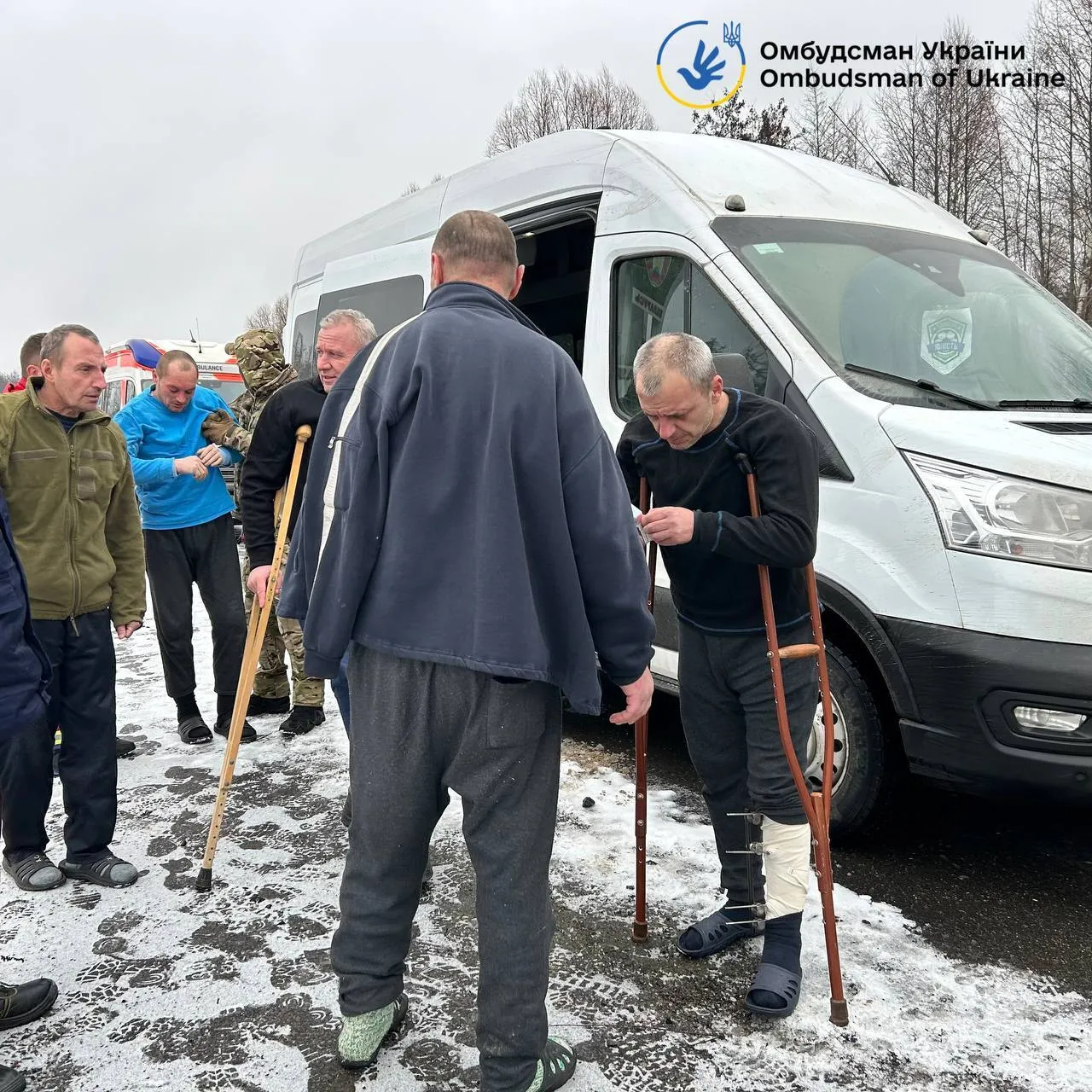 Самому младшему освобожденному – 24 года, самому старшему – 60: Украина вернула из российского плена еще 25 человек. Фото