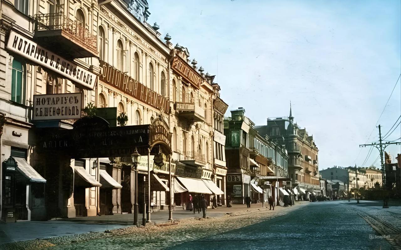 В сети показали, как выглядели Крещатик и улица Городецкого в Киеве в 1900-х годах. Архивные фото