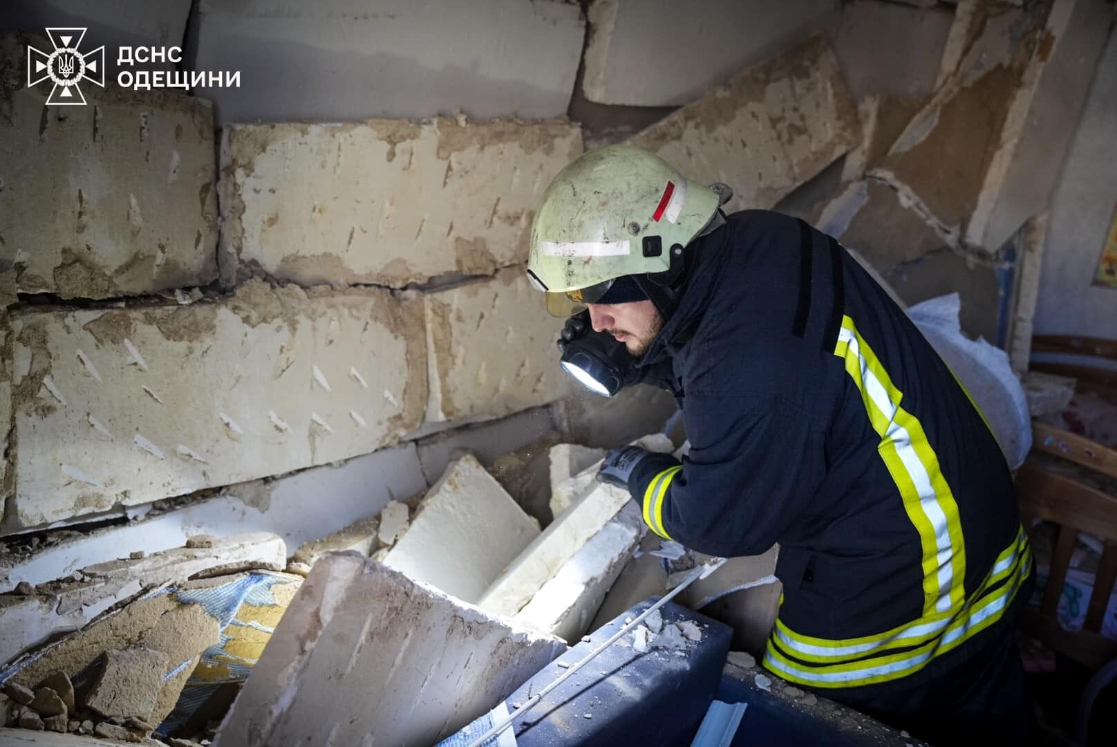 В Одессе в многоэтажке загорелась стиральная машина: пострадал ребенок. Фото