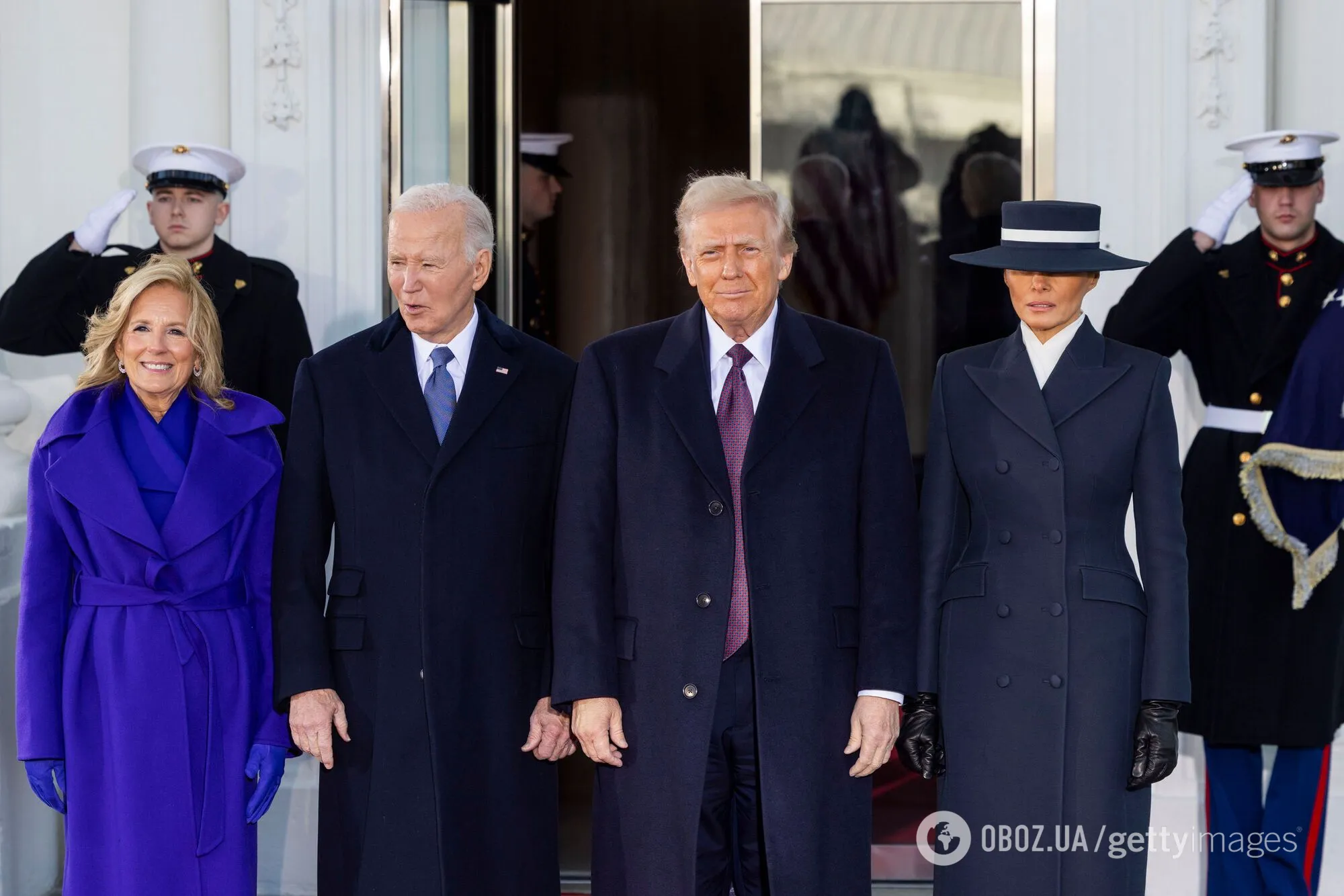 Українцям нагадало образ Клавдії Петрівни: вбрання Меланії Трамп на інавгурації чоловіка наробило галасу в мережі