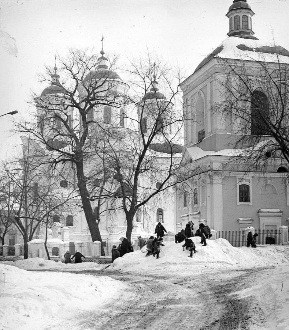 В сети показали, как выглядела настоящая зима в Киеве в 1990-х годах. Архивные фото