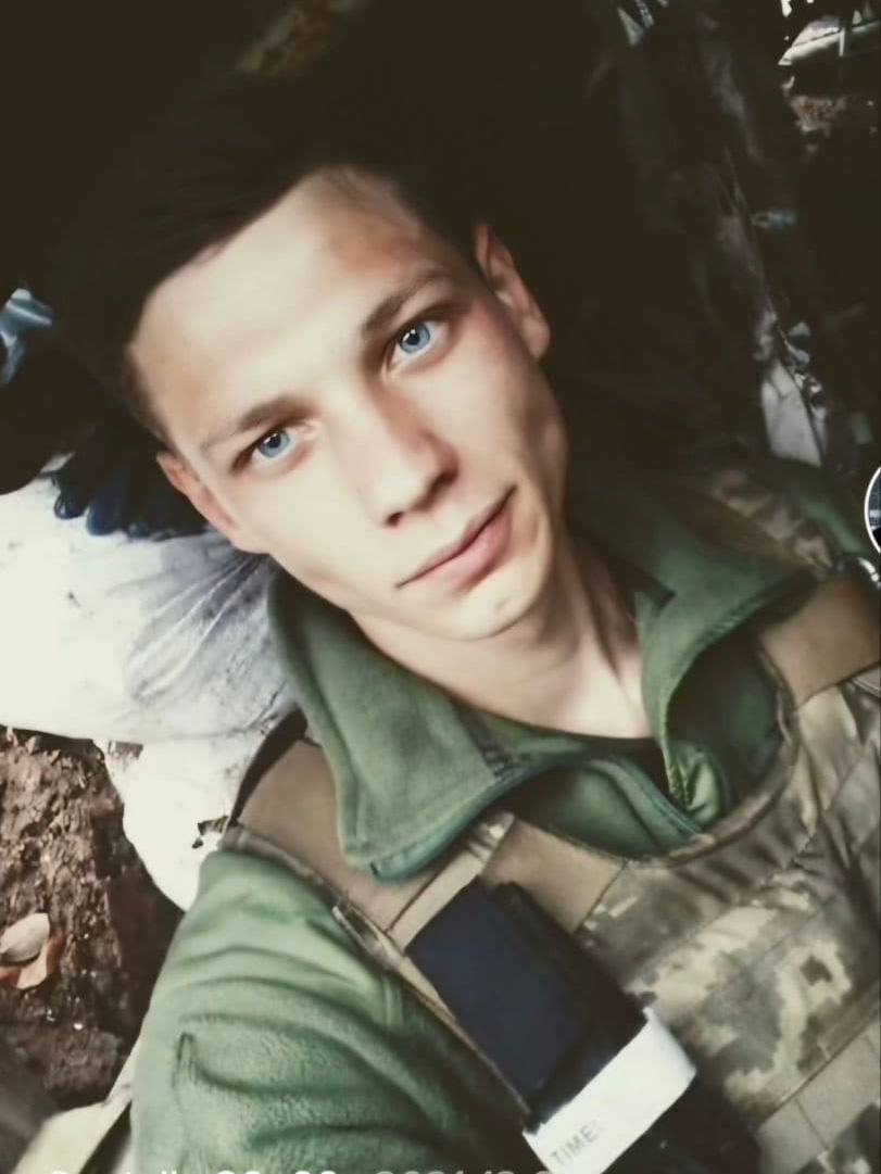 Украина теряет лучших сыновей: на фронте погиб военный из Киевской области Александр Капаций. Фото