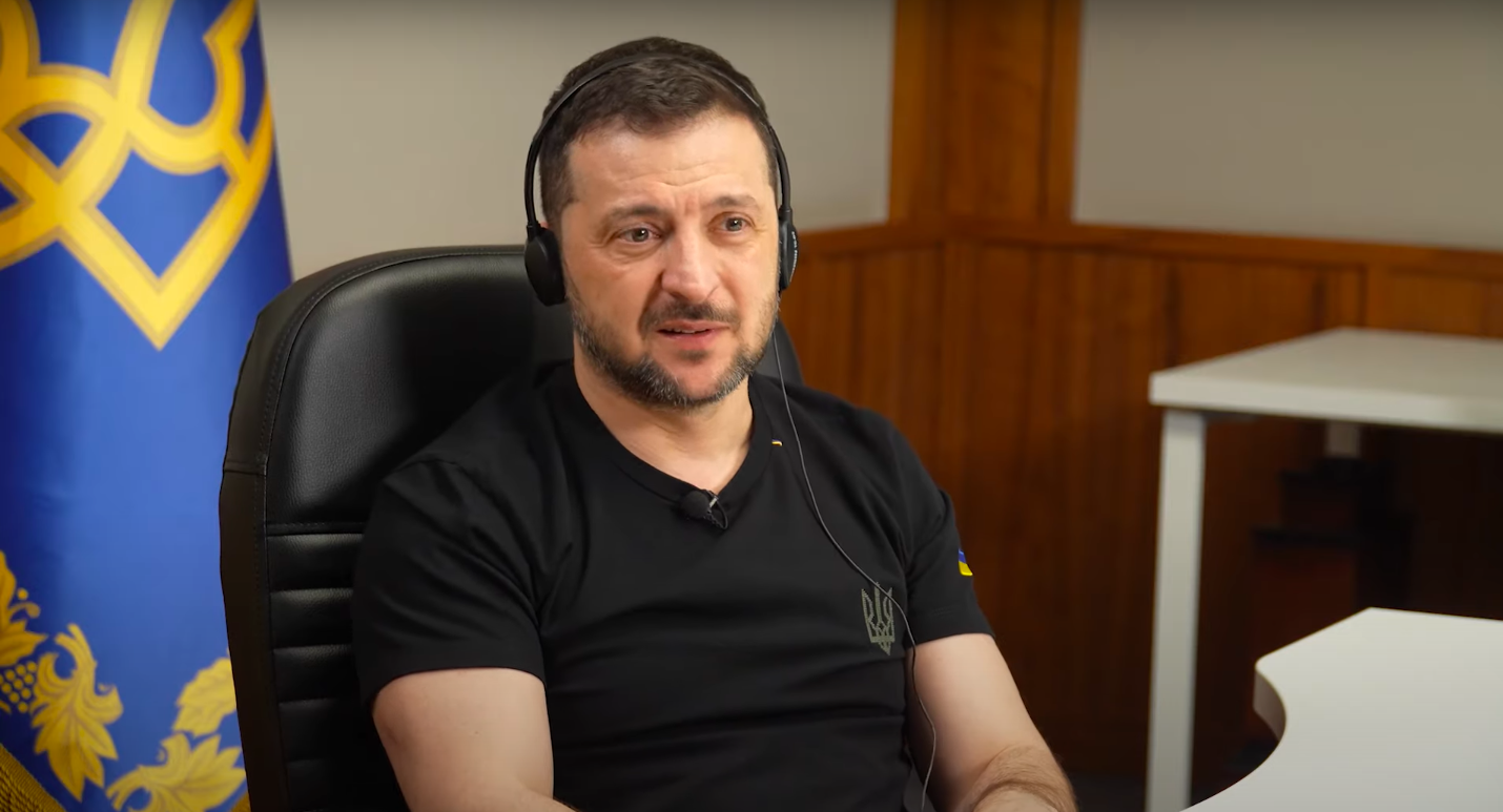 "Тупо, нелогічно і безвідповідально": Зеленський прокоментував відмову від ядерної зброї в обмін на Будапештський меморандум