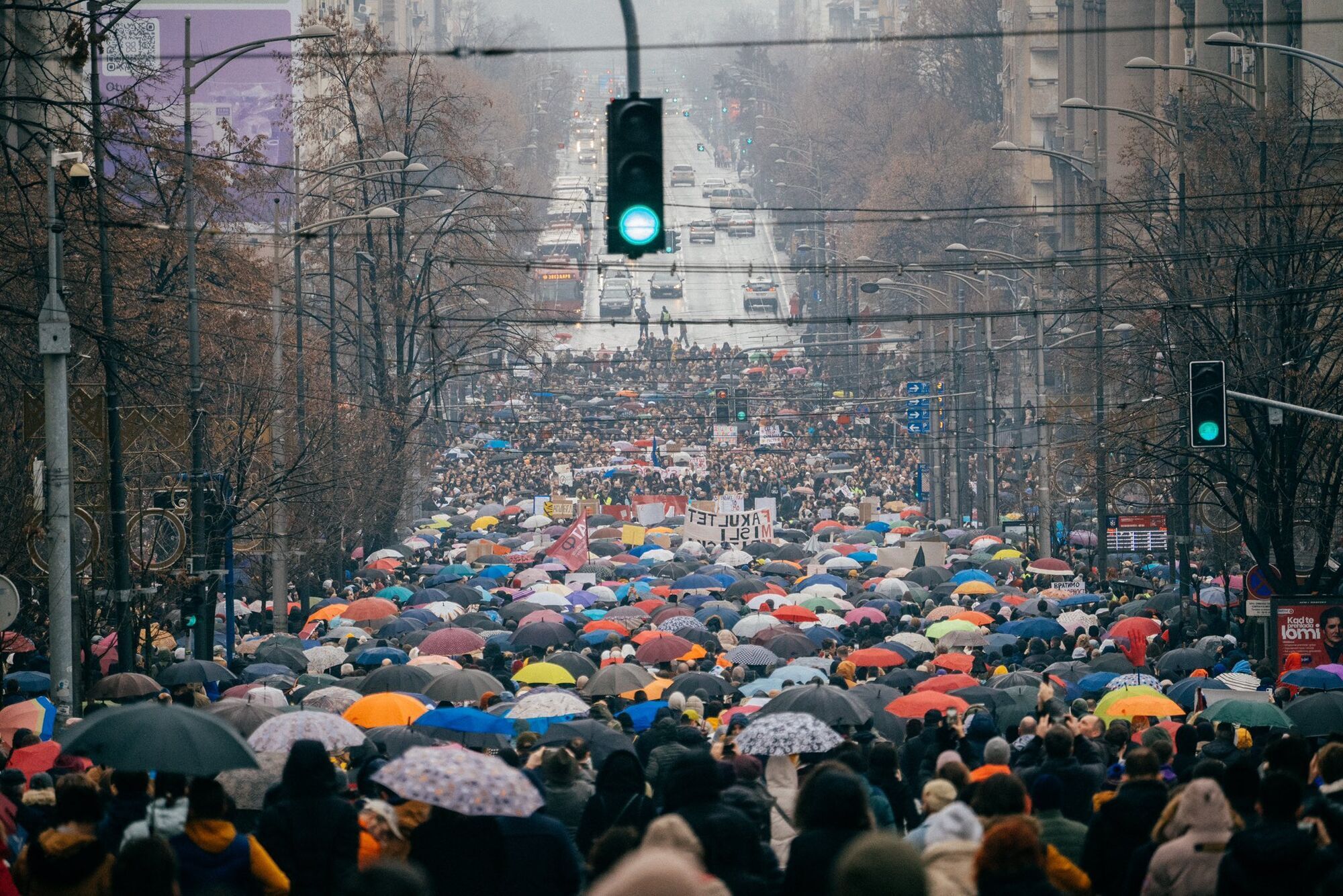 У Сербії більша частина уряду, включаючи прем'єра, йде у відставку через масштабні протести – ЗМІ