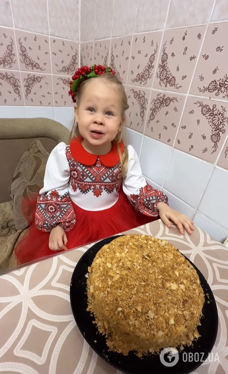 Наполеон из слоеного теста, который точно понравится детям: готовится элементарно