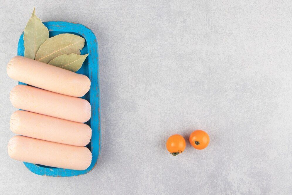 Вы варите сосиски неправильно: когда их стоит опускать в воду