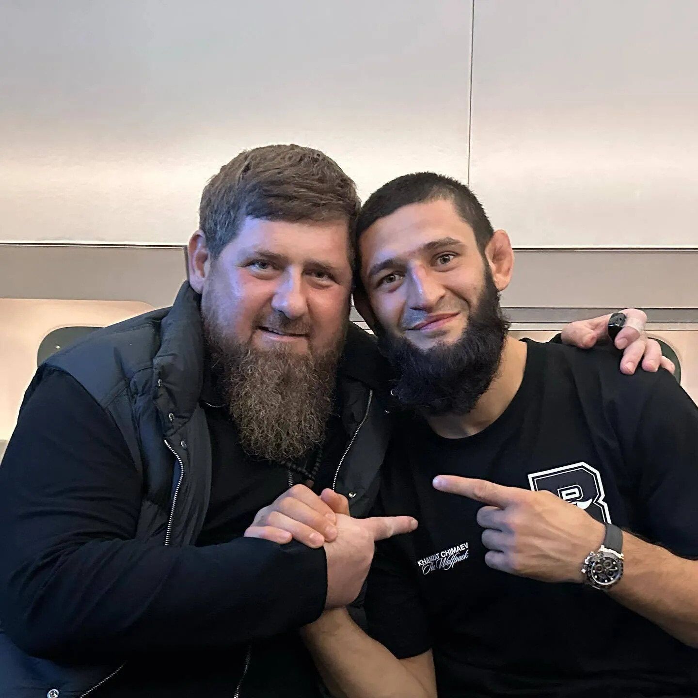 Экс-чемпион UFC назвал непобедимого друга Кадырова "чеченской шл*хой, которая лижет ж*пу еб*ному диктатору"