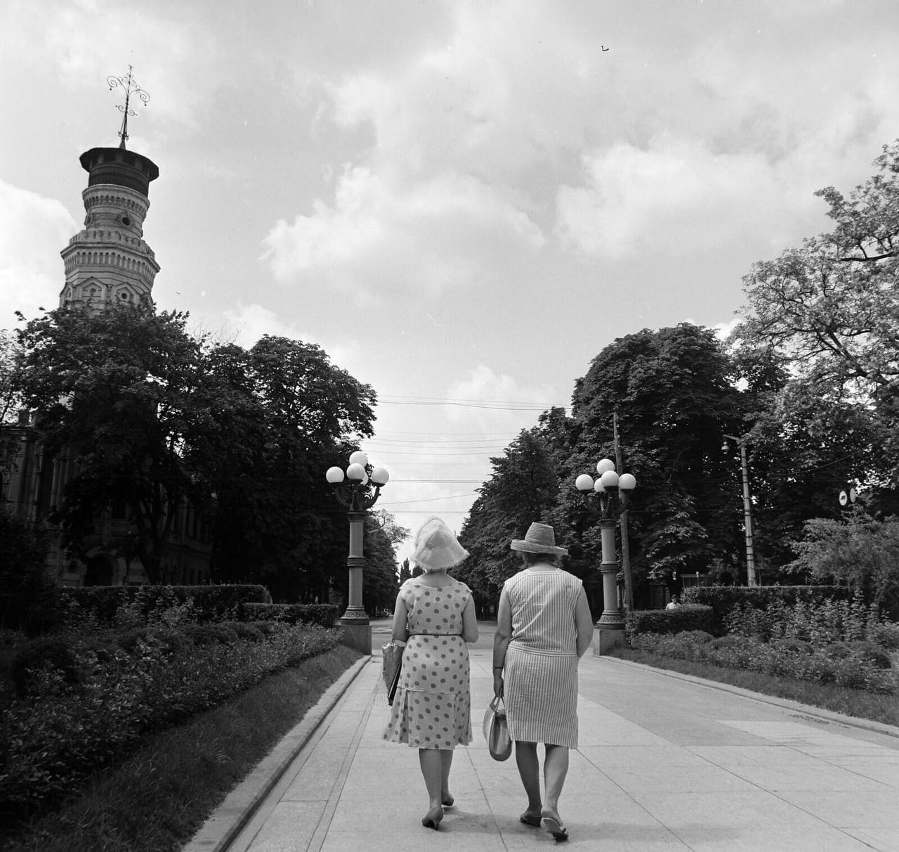 Столица и ее жители: как выглядел Киев на снимках венгерского фотографа в 1965 году. Фото