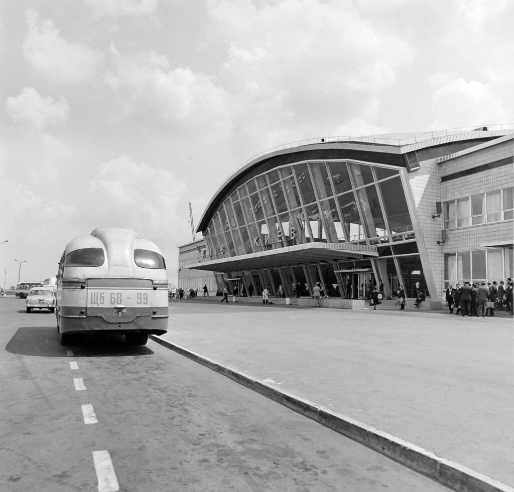 Столица и ее жители: как выглядел Киев на снимках венгерского фотографа в 1965 году. Фото